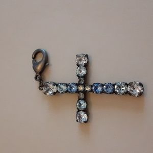 Sabika Cross Pendant